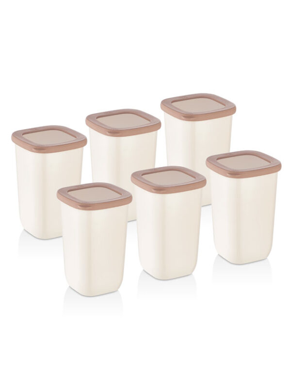 Vip Ahmet Kumsal Kare Saklama Kabı Bej 6x1200 ml ile geniş porsiyonları güvenle saklayın. Hava geçirmez kapak, modern tasarım ve uygun fiyat Hepdolu.com’da!