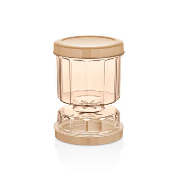 Vip Ahmet Füme Mini Turşu Kabı 500 ml, modern tasarımı ve hava sızdırmaz yapısıyla mutfağınızda düzen ve tazelik sunuyor. Hepdolu.com’da şimdi!