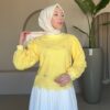 Yuvarlak Yaka Taşlı Astarlı Tunik zarif tasarımıyla Yuvarlak Yaka Astarlı Tunik. Konfor ve şıklığı bir arada sunan bu özel parça hepdolu.com'da seni bekliyor!