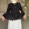 Dantel detayları ve peplum kesimiyle öne çıkan şık bluz modelleri hepdolu.com’da. Krem, beyaz ve siyah renk seçenekleriyle genç ve stil sahibi kadınlara özel!