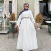 Şerit Dokulu Hafif Yaz Elbisesi! Hafif yapısı, 5 farklı renk seçeneği ve şık dokusuyla gün boyu ferahlık ve zarafet sunuyor. Şimdi keşfet!