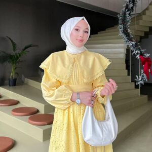 İnci Tanesi Rüya Elbise, fisto brode kumaşıyla zarafetin simgesi. pamuk, polyester, her adımda şıklık ve konfor. Hepdolu.com’da şıklığı keşfedin!