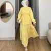 Canlı her rengi ve zarif fırfır detaylarıyla Bahara Dokunuş Tesettür Takım şimdi Hepdolu’da! Rahat, modern ve feminen stilin yeni favorisi!