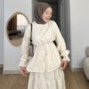 Canlı her rengi ve zarif fırfır detaylarıyla Bahara Dokunuş Tesettür Takım şimdi Hepdolu’da! Rahat, modern ve feminen stilin yeni favorisi!
