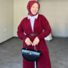 Modern Uzun Kemerli Hırka, zarif kemer detayı ve şık tasarımıyla her mevsimde kullanılabilir. Afra Tekstil’in kalitesiyle üretilen bu şık hırka, uygun fiyatla hepdolu.com'da!