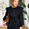 Fisto detaylı, %50 pamuklu nefes alan ikili takım modellerini keşfedin. Yaz sezonuna özel şık ve konforlu kombin seçenekleri hepdolu.com'da!