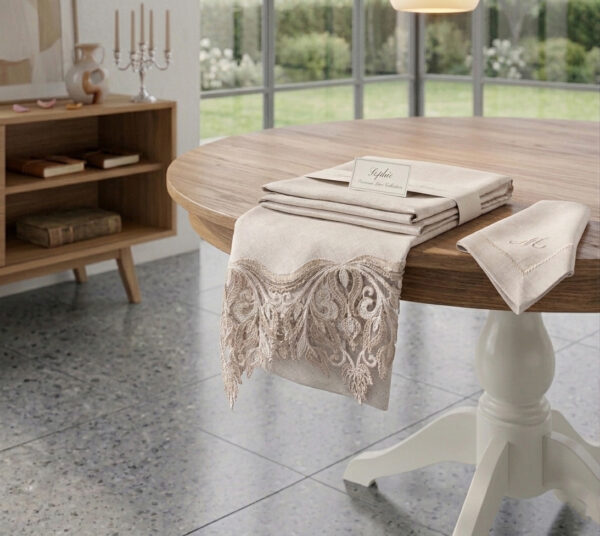 Dantelli gipürlü lüks yuvarlak masa örtüsü modeli - Gardenio %100 Polyester