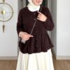 Kahverengi peplum angora hırka, taş düğmeli, krem etekle kışlık kombin